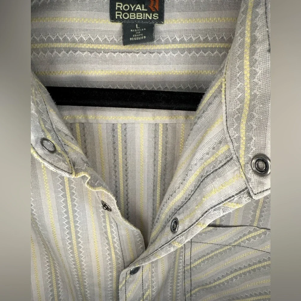 Royal Robbins Pearl Snap Shirt Mens Size Large Beige Striped Short Sleeve - Picture 4 of 6